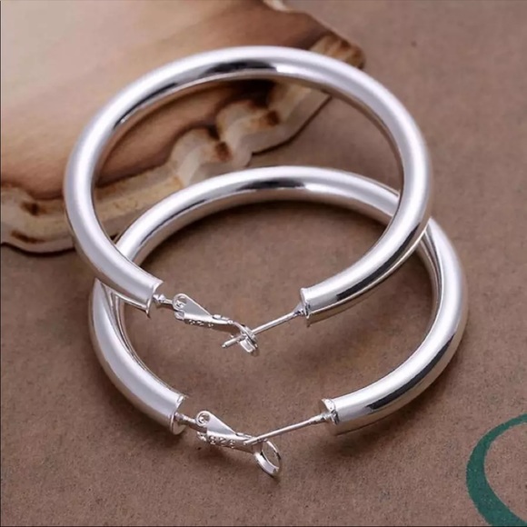 New 925 Silver Beautiful Big Round Hoop Earrings - Picture 2 of 4